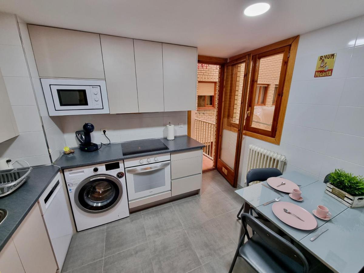 Apartamento Montse Zaragoza Ngoại thất bức ảnh